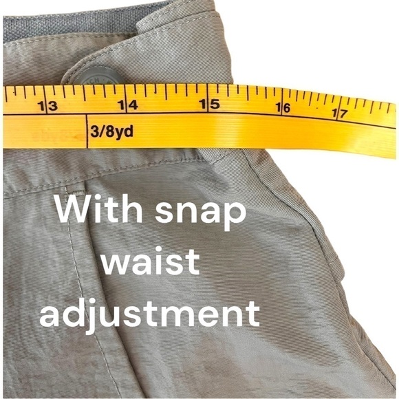 Woolrich Nylon Outdoor Adventure Shorts with Mesh Vent in Dark Stone - Picture 6 of 10